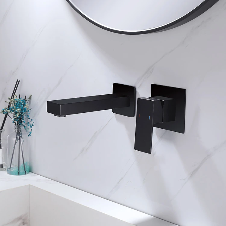 Mitigeur de lavabo carré noir mat